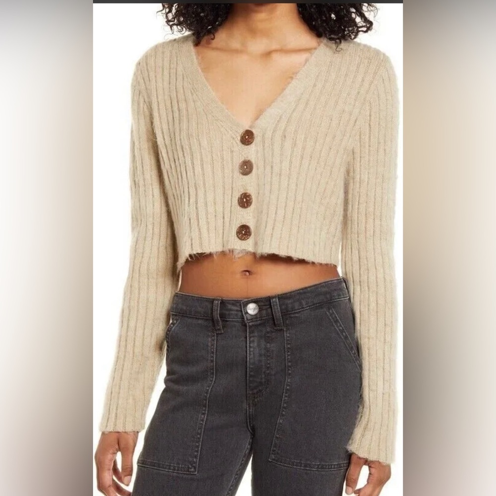 🆕 BP Beige Oatmeal Cropped Ribbed Cardigan Fuzzy Sweater Sz Medium NWT